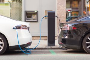 Read more about the article Electric Cars Are Coming – How Quickly Is The Question, says Roisin Quinn