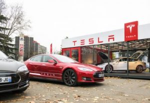 Read more about the article Tesla says it is going to build cars in China