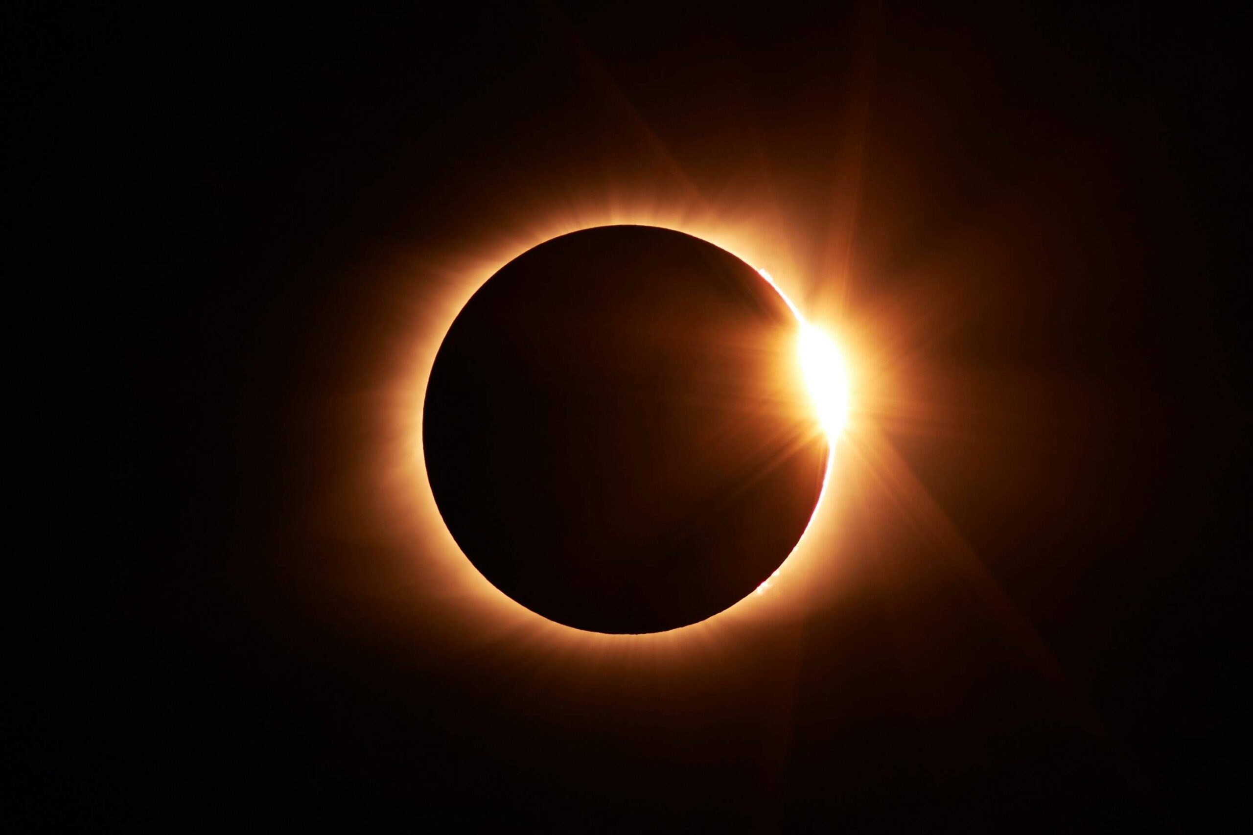 You are currently viewing The U.S. Came Together to Watch the Solar Eclipse